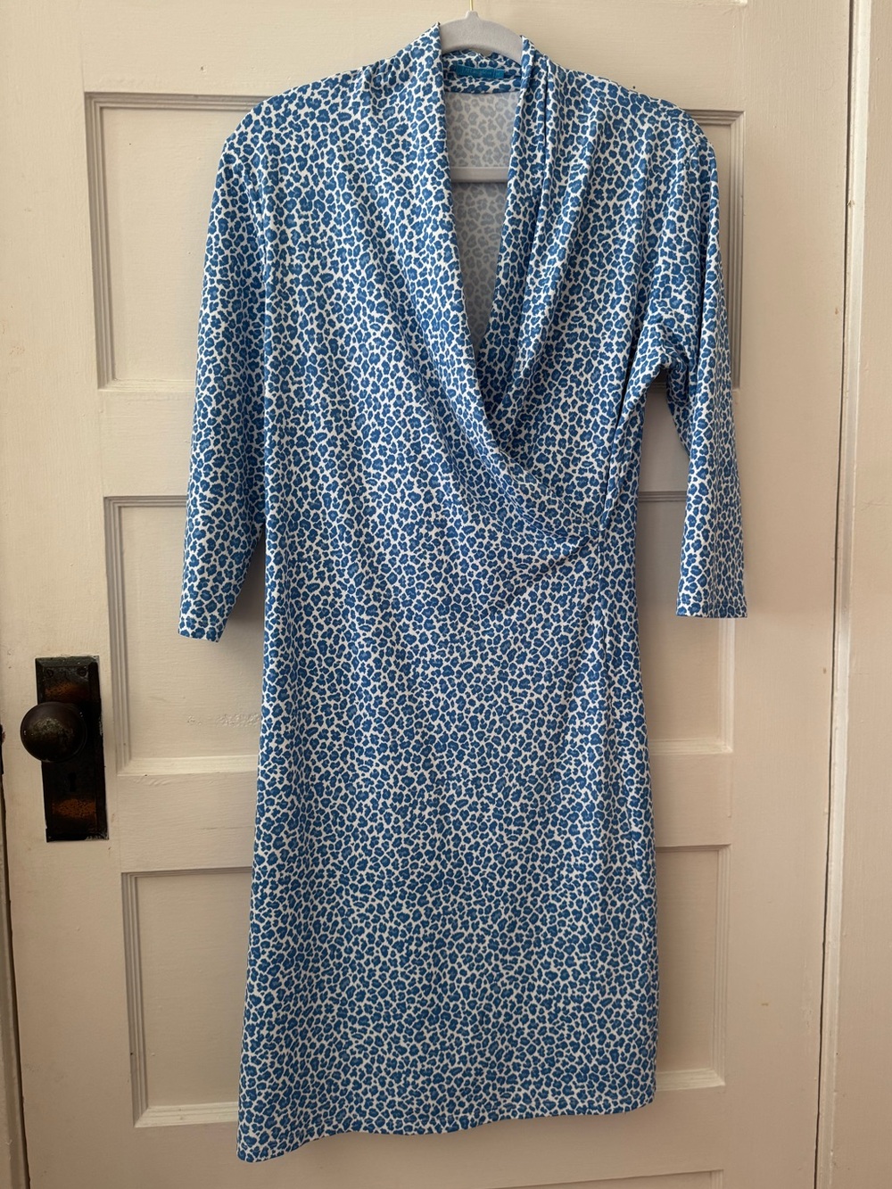 J. McLaughlin leopard print faux wrap dress Carolina Cloth dusty blue size M